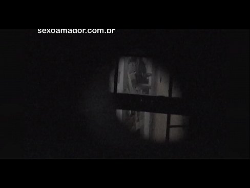 ❤️ Blondie hè videoregistrata in segretu da un voyeur di u quartieru nascostu daretu à i mattoni cavi ☑ Porno à co.bassaniluigi.ru