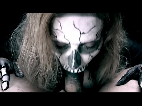 ❤️ Ragazza demonia chì succhia u cazzo cù a so bocca nera è ingoia cum. ☑ Porno à co.bassaniluigi.ru