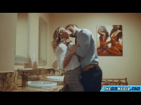 ❤️ Quandu una bionda tettona ti seduce in un bagnu publicu ☑ Porno à co.bassaniluigi.ru
